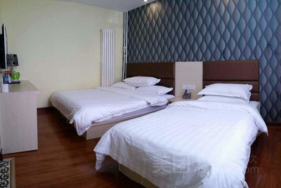 許昌99優(yōu)選酒店鐘點房團購指南 商務(wù)暗閣雙床/大床房4小時體驗